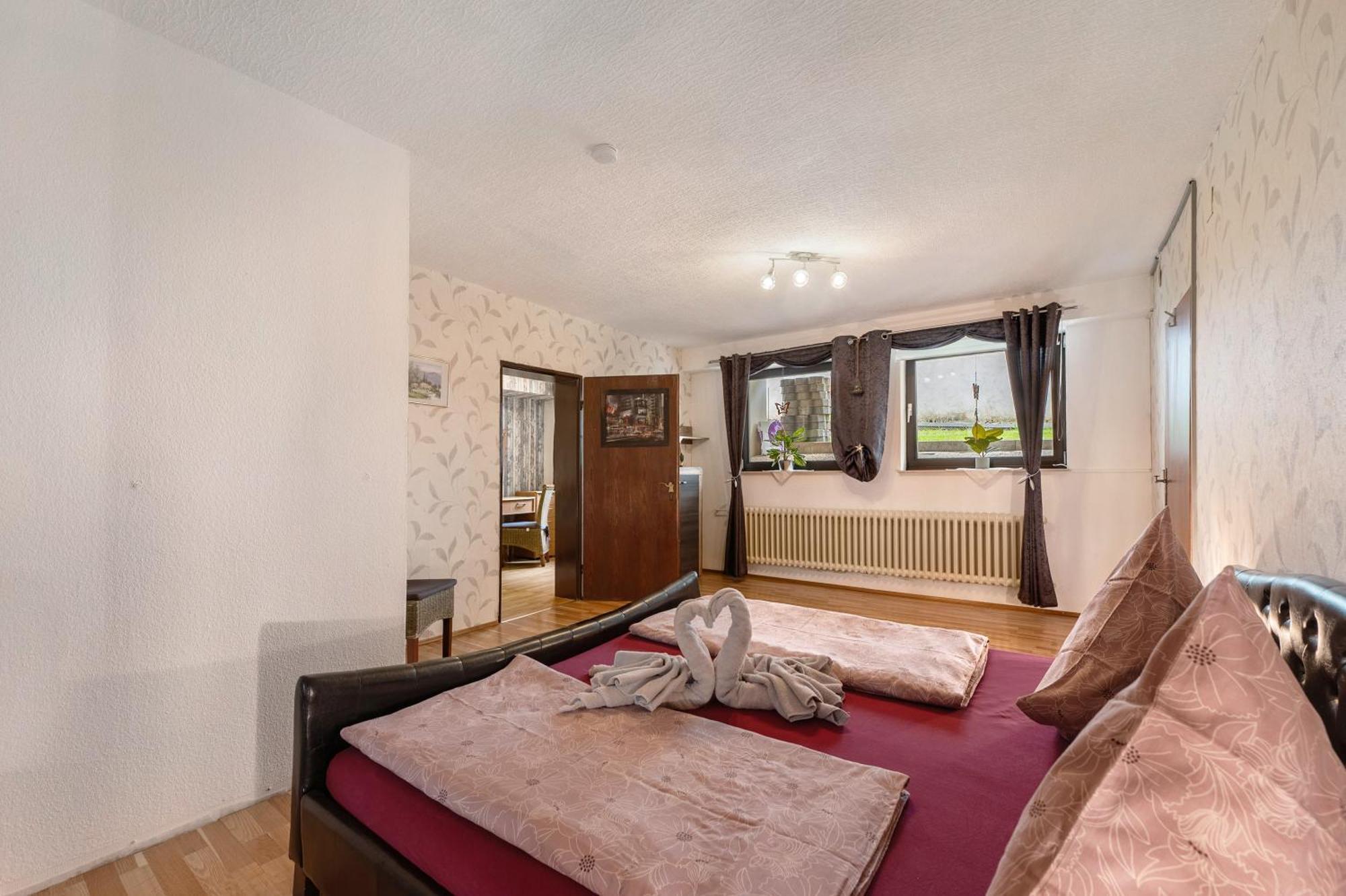 Ferienwohnung In Der Eifel Pesch Екстериор снимка