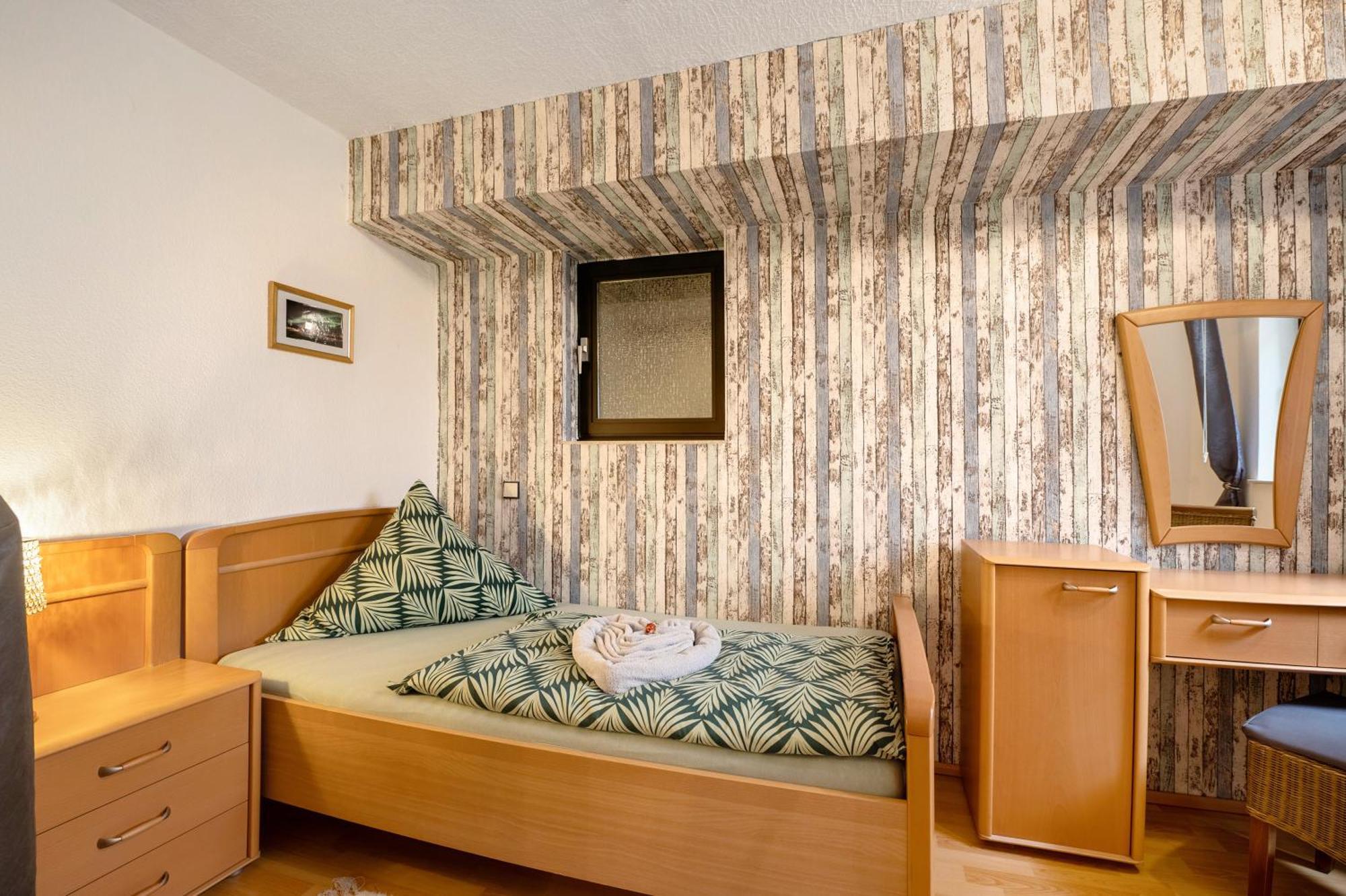 Ferienwohnung In Der Eifel Pesch Екстериор снимка
